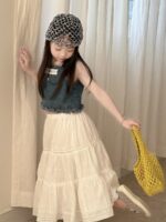 Chân váy trắng ren - Ảnh 4