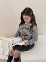 Áo len xám gấu ambb - Ảnh 2